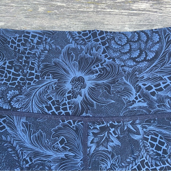 Lululemon capri leggings - Picture 2 of 7